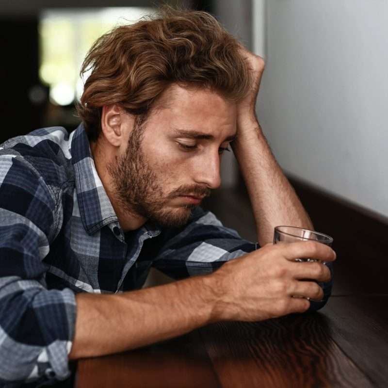 A man wondering: How long does it take to get addicted to alcohol?